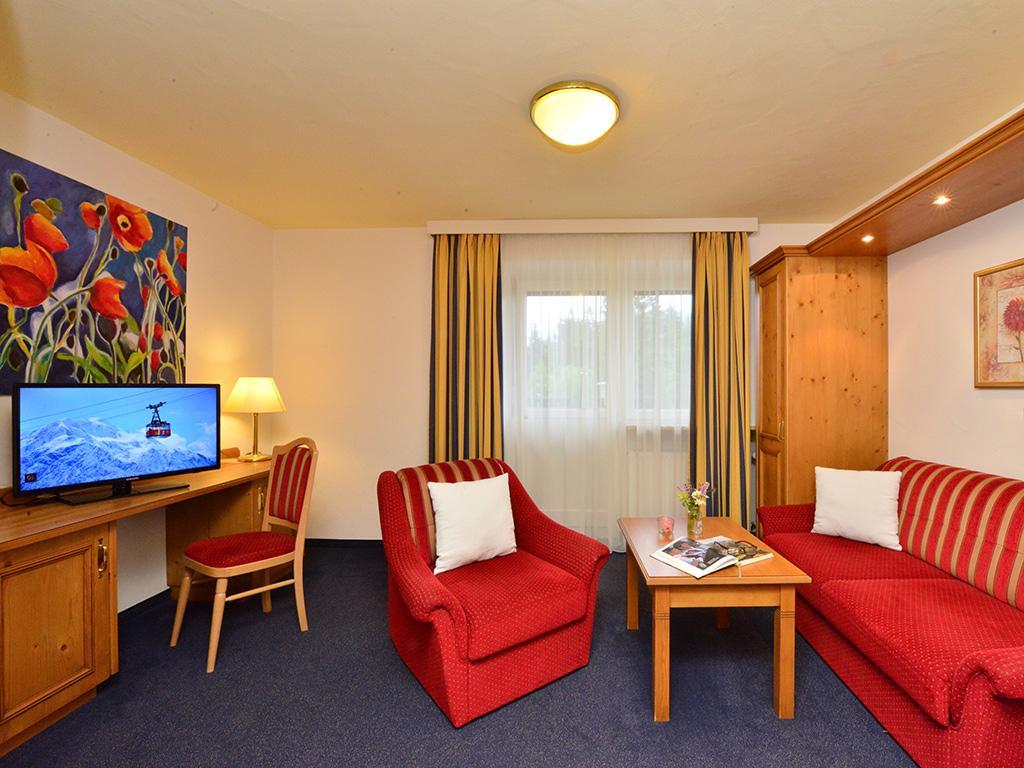 Hotel Wagner Riezlern Exteriör bild