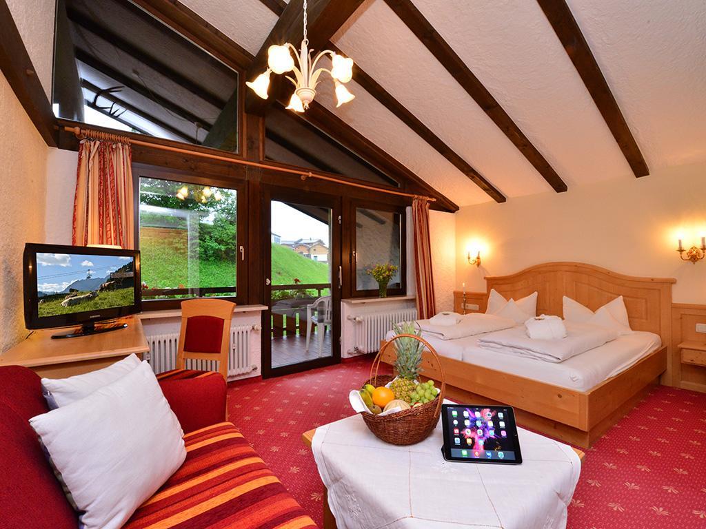 Hotel Wagner Riezlern Exteriör bild