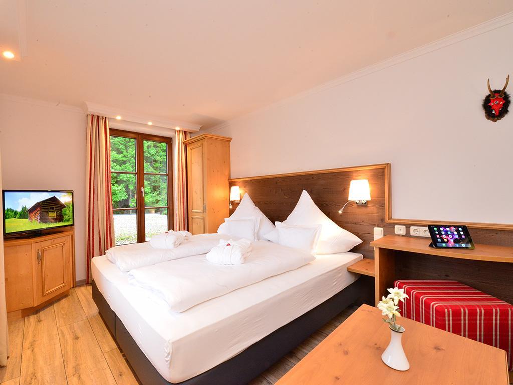 Hotel Wagner Riezlern Exteriör bild